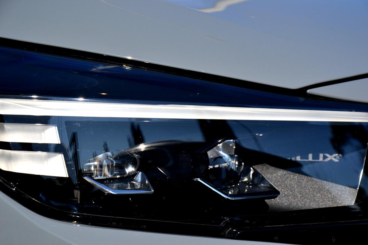 Opel Corsa 1.2 100CV GS PELLE+NAVI+RCAM+FARI MATRIX+CERCHI