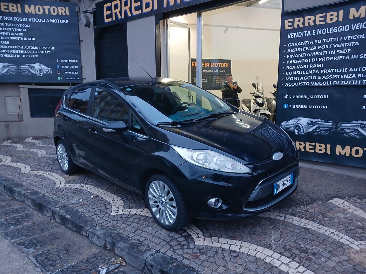 Ford Fiesta 1.2 5 porte Titanium