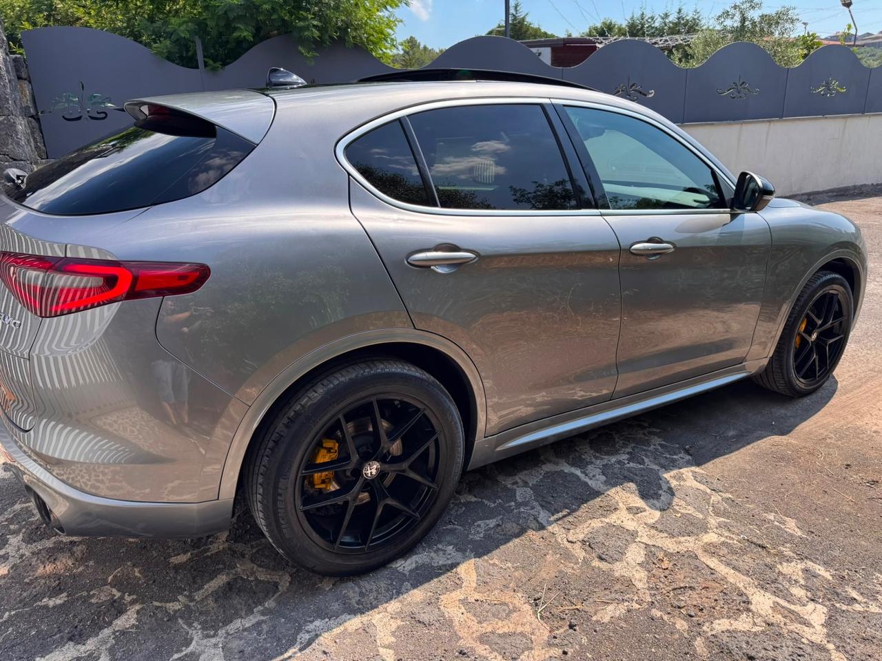 alfa romeo stelvio 2.0 turbo benzina 280cv aceto permuta