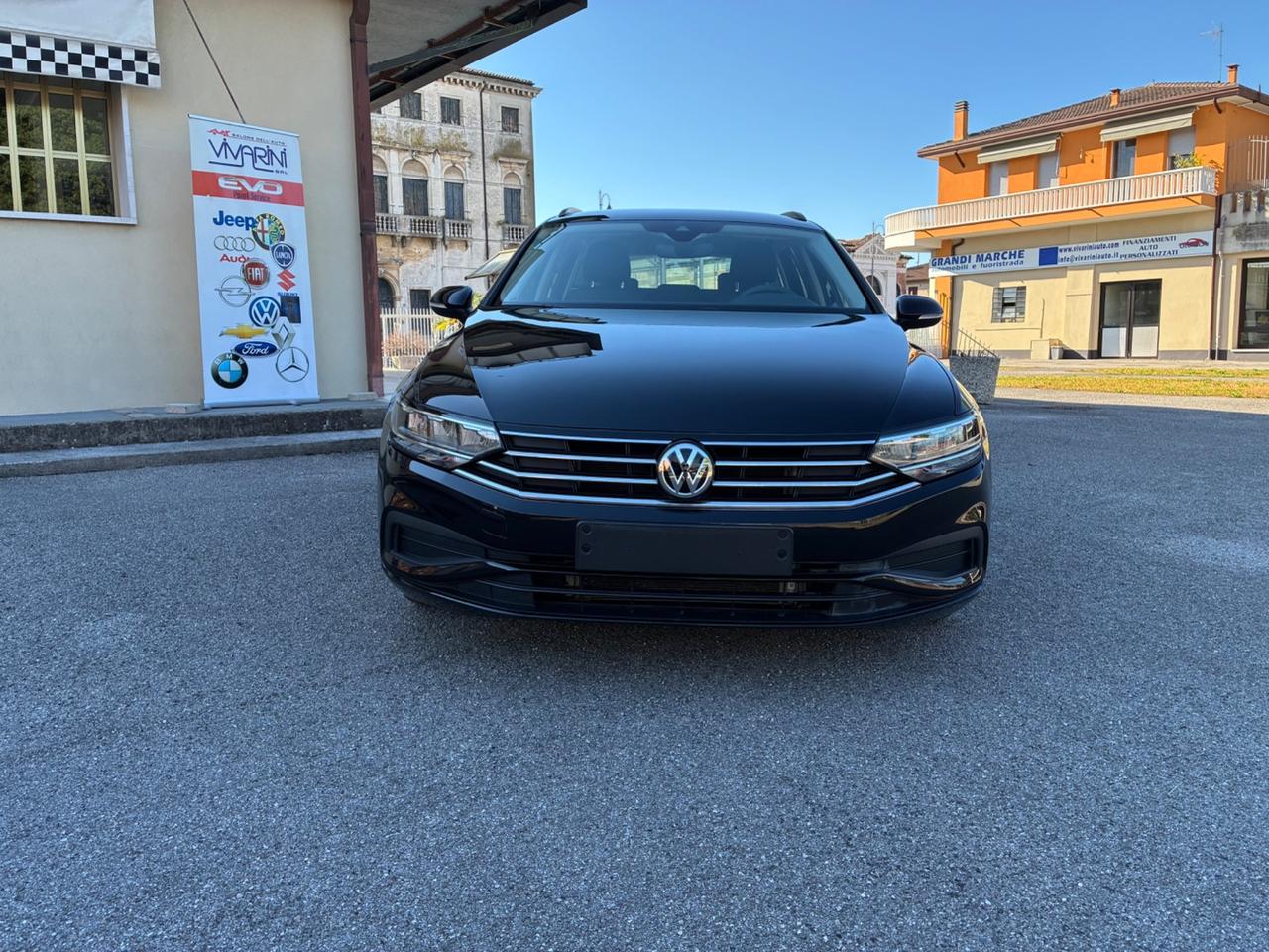 Volkswagen Passat Variant 1.6 TDI SCR DSG Business BMT