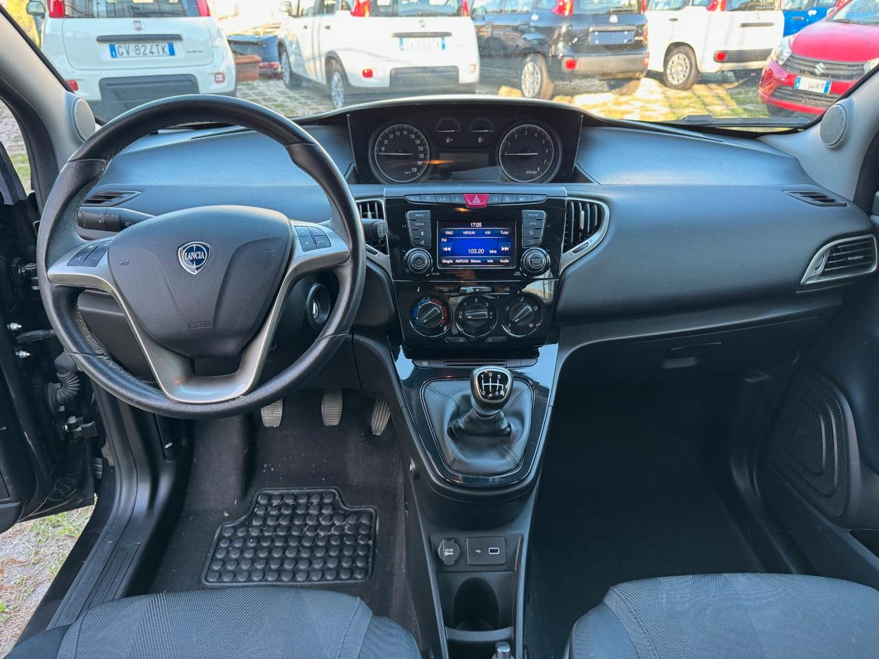 Lancia Ypsilon 1.0cc 70cv S&S Hybryd Gold