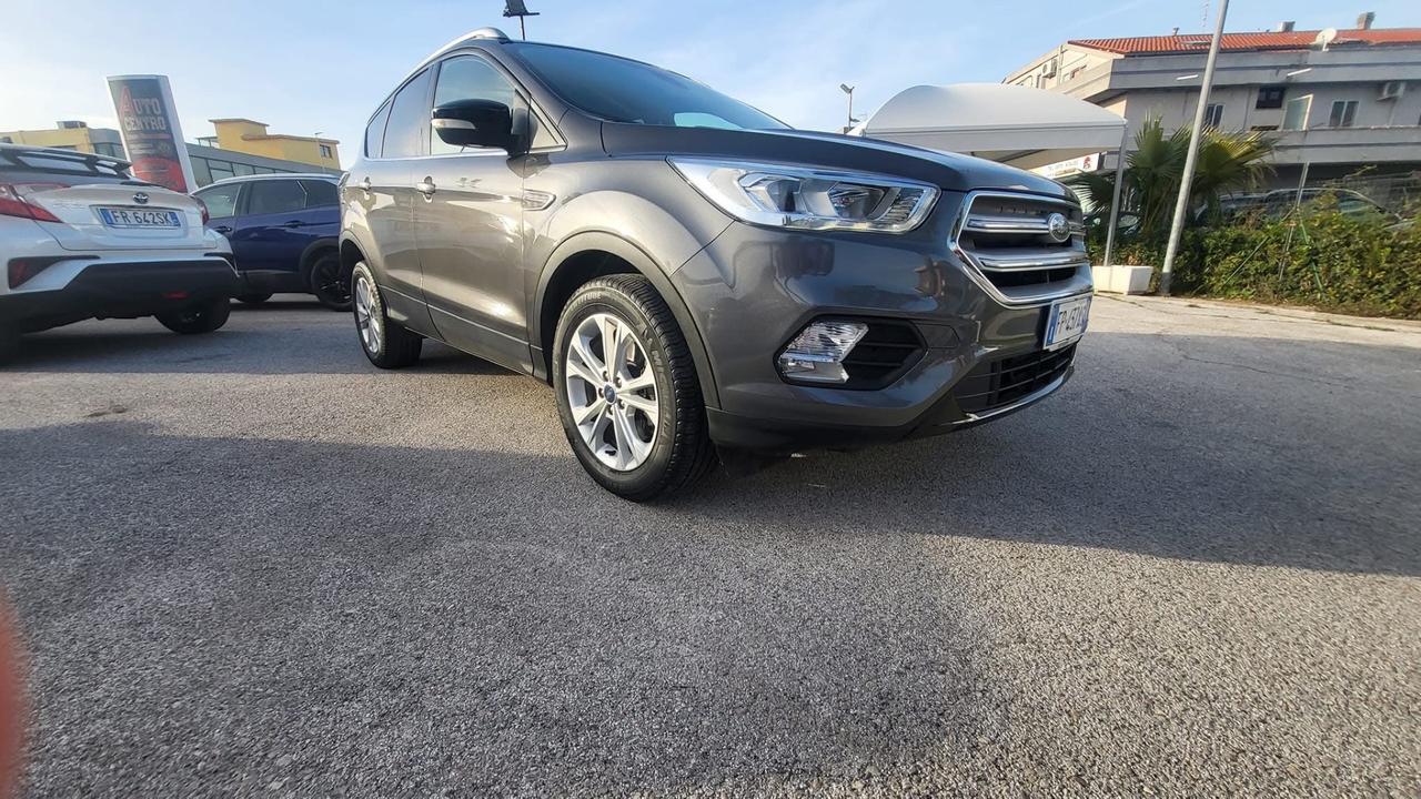FORD KUGA 1.5 TDCI AUTOMATICA TITANIUM