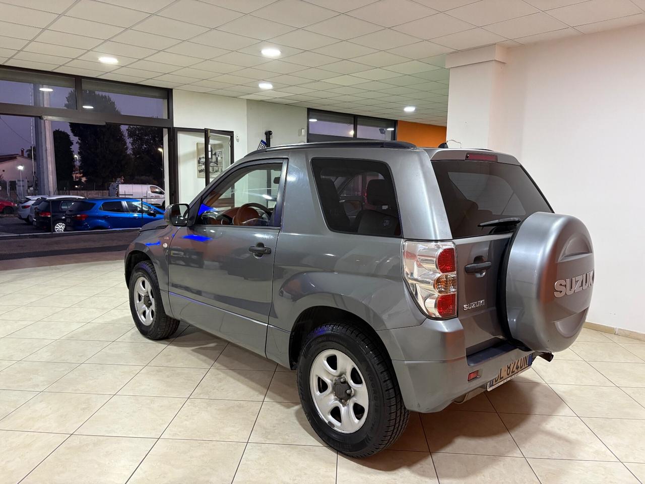 Suzuki Grand Vitara 1.9 DDiS 3 porte 4x4