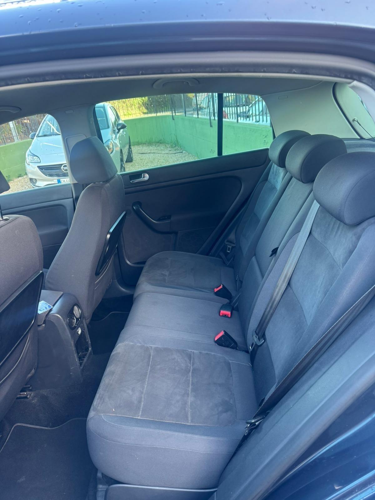 Volkswagen Golf Plus 1.6 TDI DPF DSG 5p. Highline