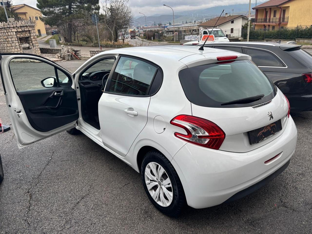 Peugeot 208 1.4 HDi 68 CV 5 porte Active