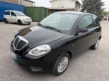 LANCIA Ypsilon 1.2 Argento senza nessun lavoro da fare