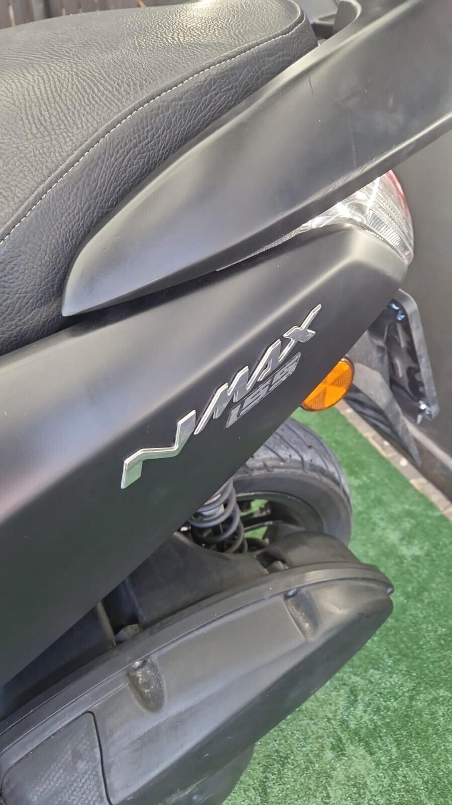 Yamaha Nmax 155 BASE