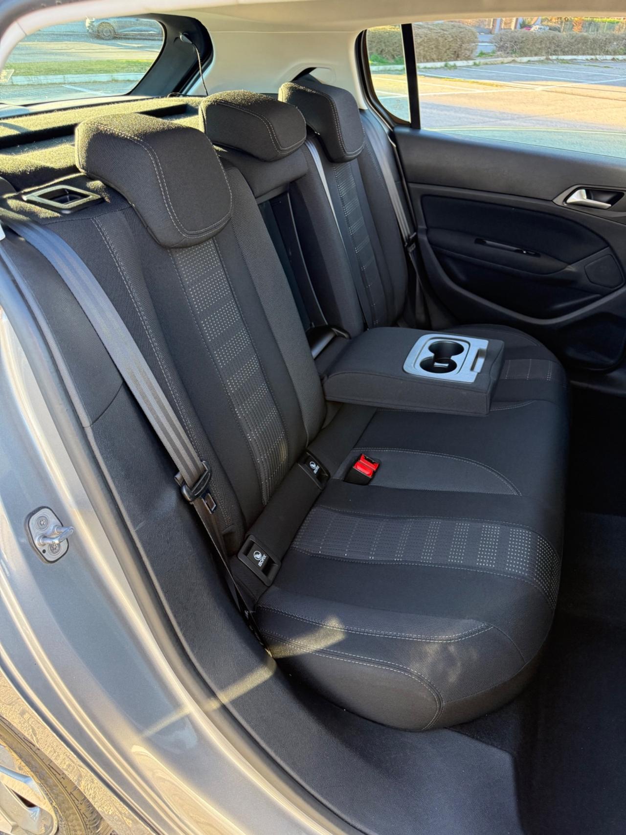 Peugeot 308 PureTech Turbo 130 S&S GT Line*Navi*Euro 6