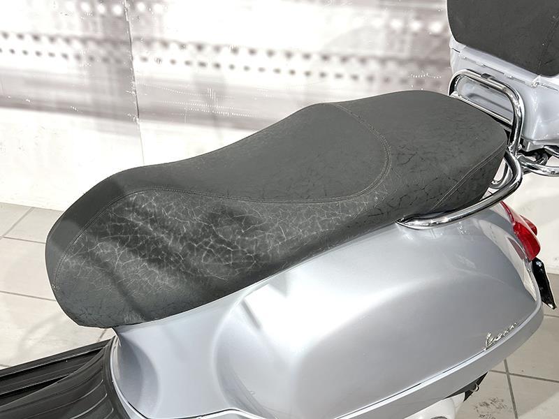 Piaggio Vespa GTS 250