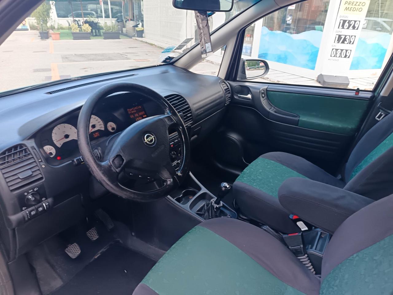 Opel Zafira 1.6cdx 16 v 7 posti