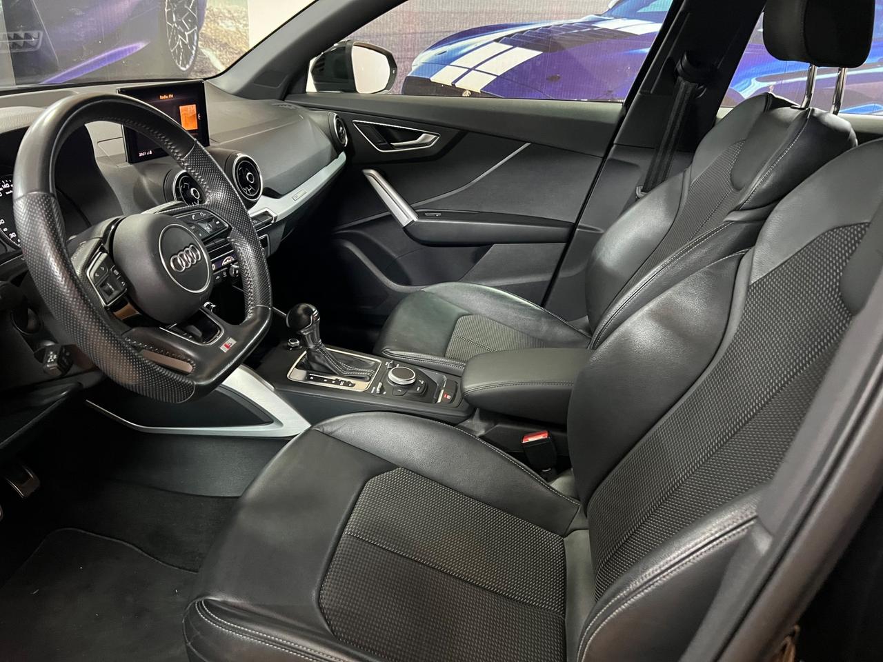 Audi Q2 30 TDI S tronic Identity Black S Line