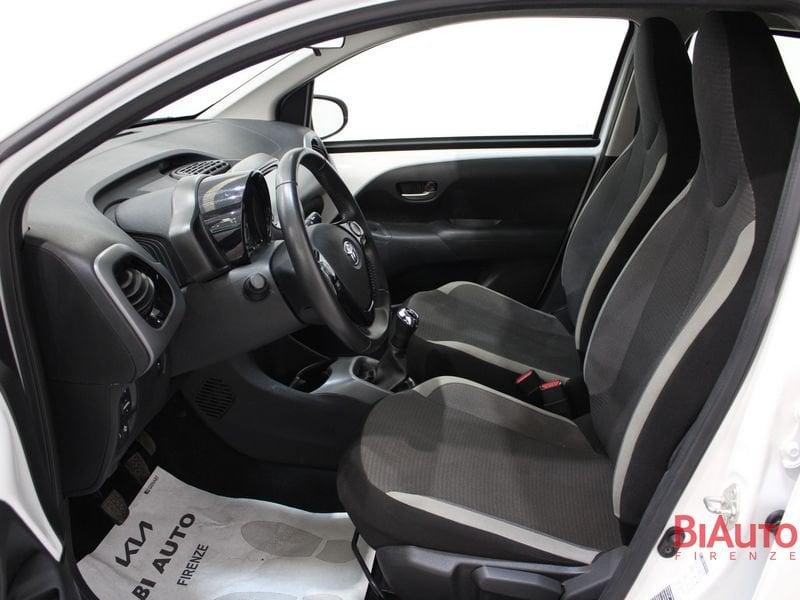 Toyota Aygo Aygo 5p 1.0 x-play 72cv