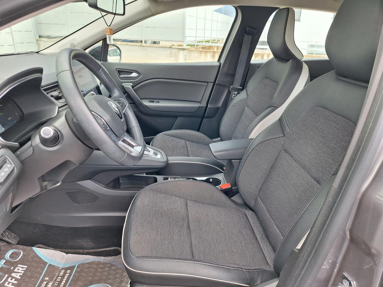 Renault Captur Plug-in Hybrid E-Tech 160 CV Intens