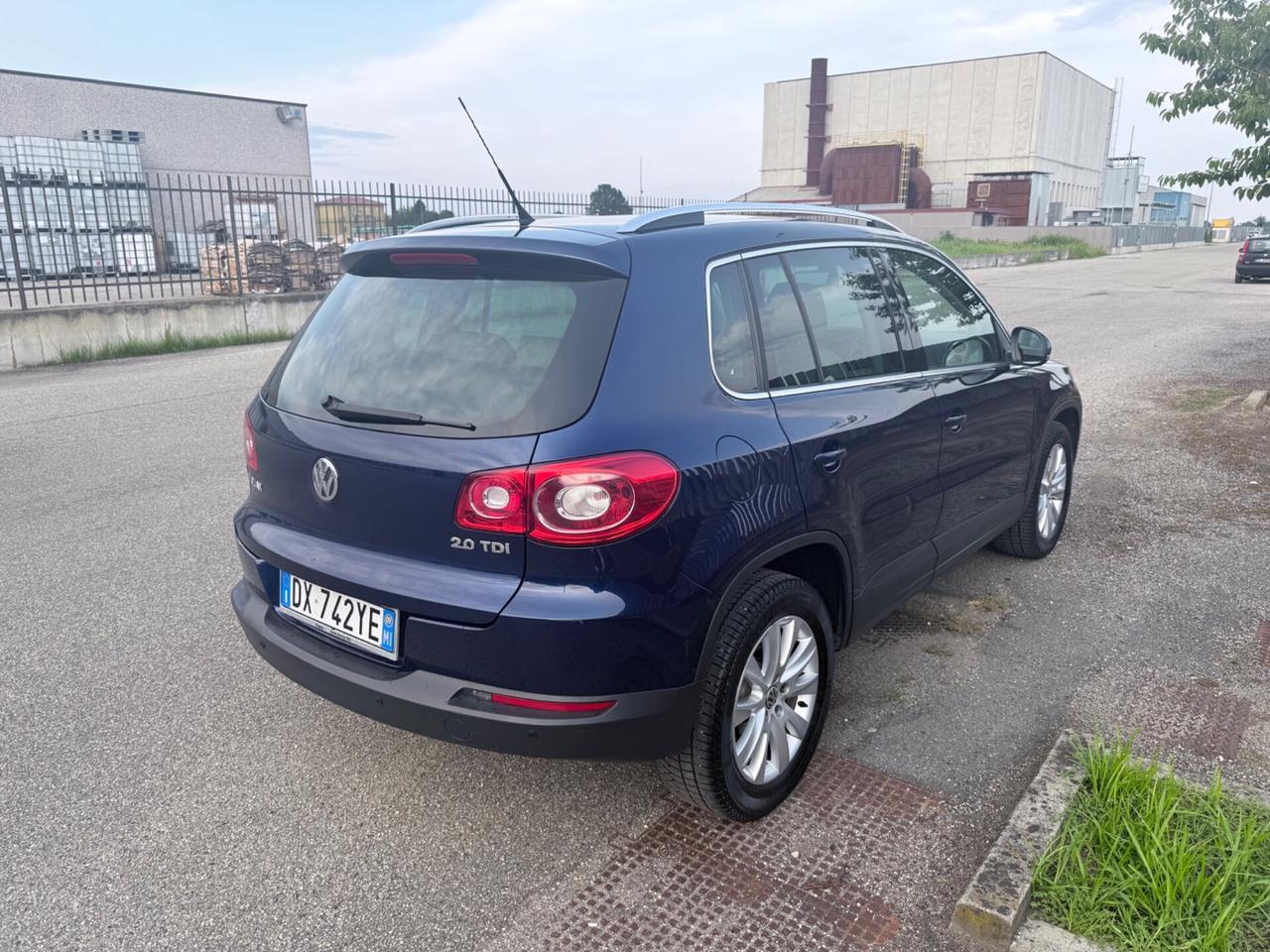 Volkswagen Tiguan 2.0 TDI DPF 4MOTION tiptronic Sport & Style