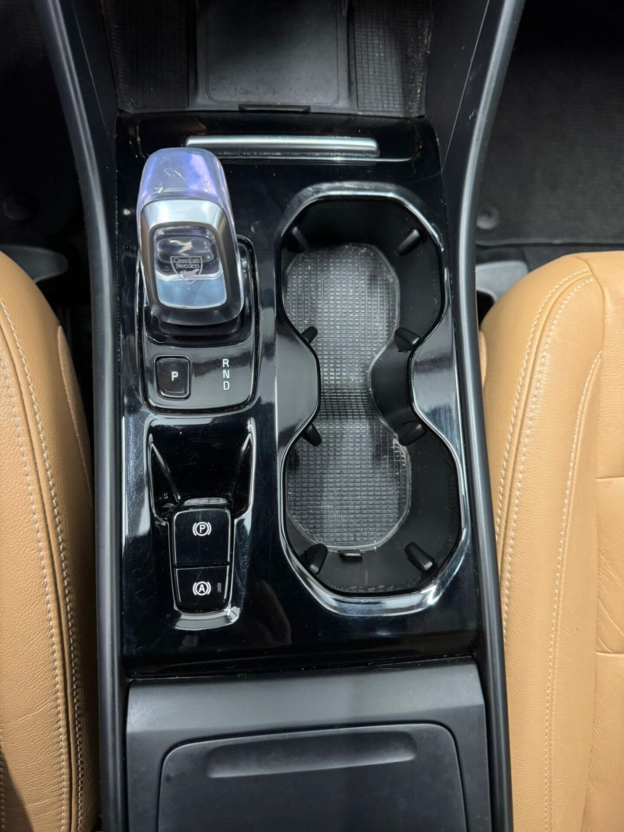 Volvo XC40 T3 Geartronic R-design