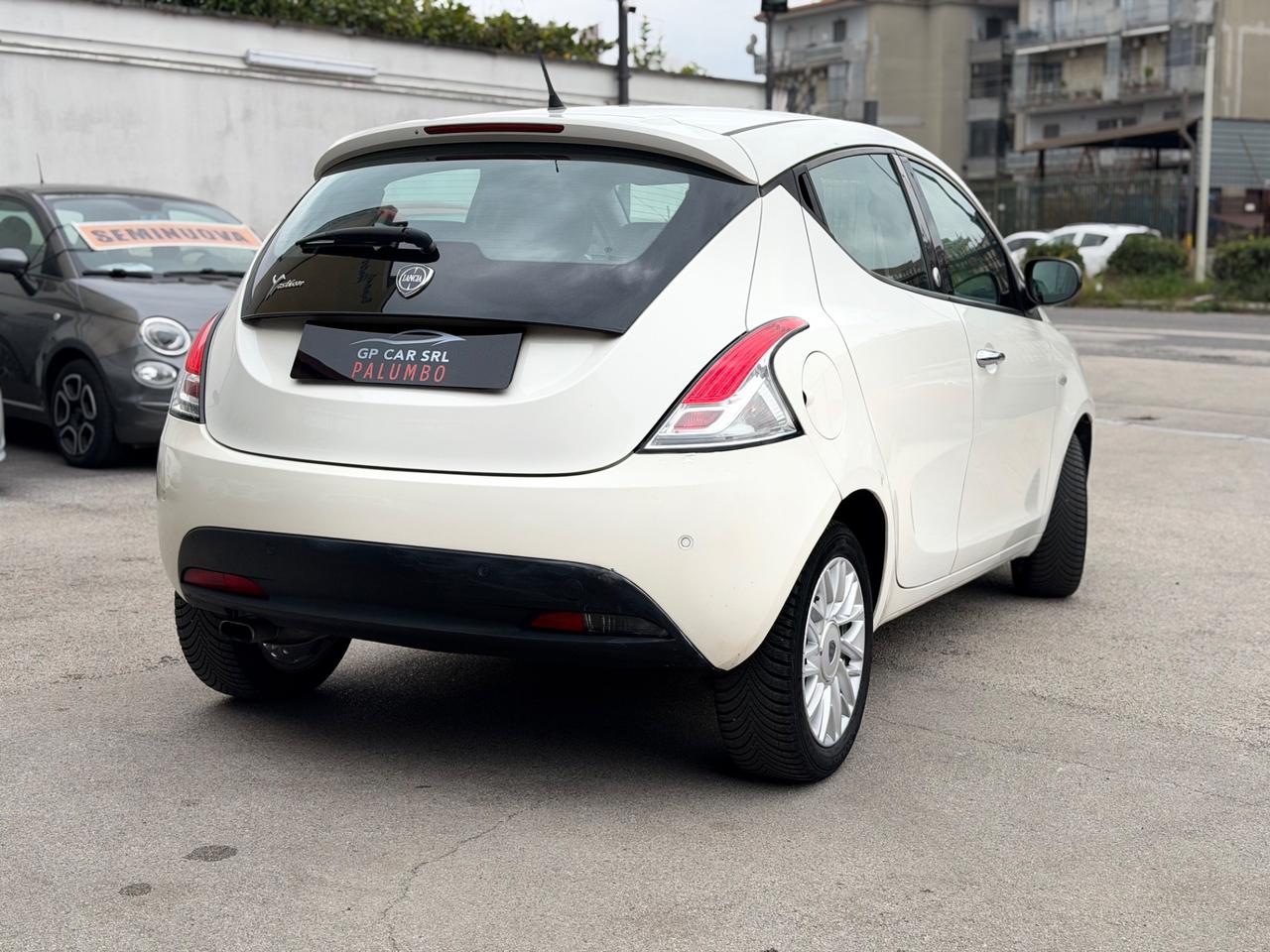 Lancia Ypsilon 1.2 69 CV 5 porte GPL Ecochic Gold