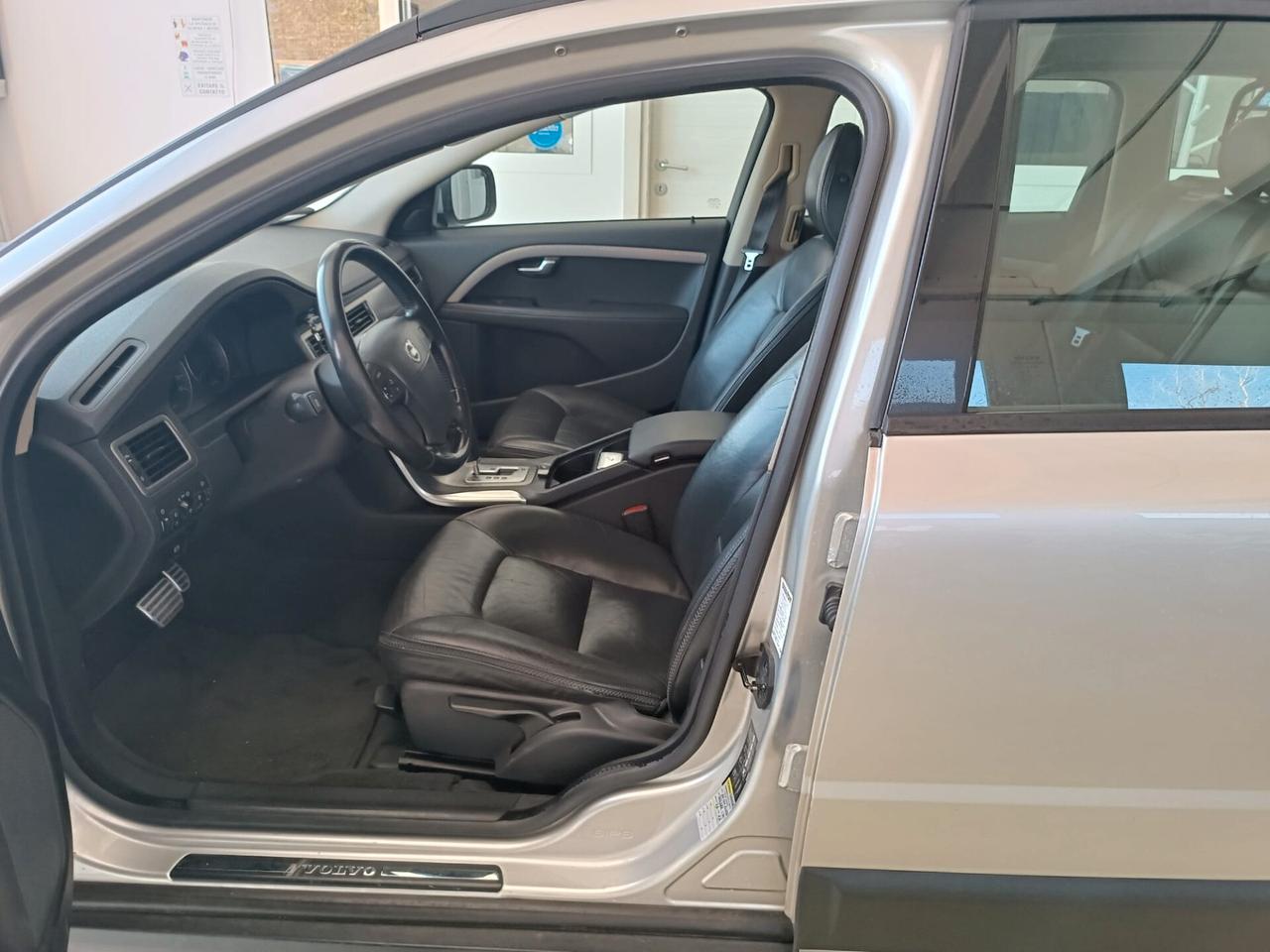 Volvo XC 70 XC70 D5 AWD Summum
