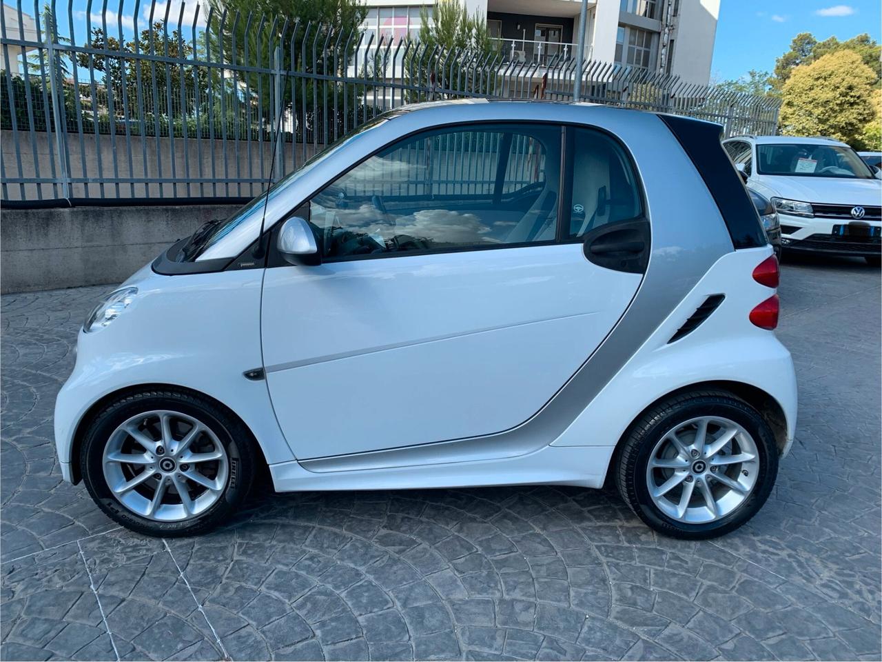 Smart ForTwo 1000 52 kW MHD coupé passion