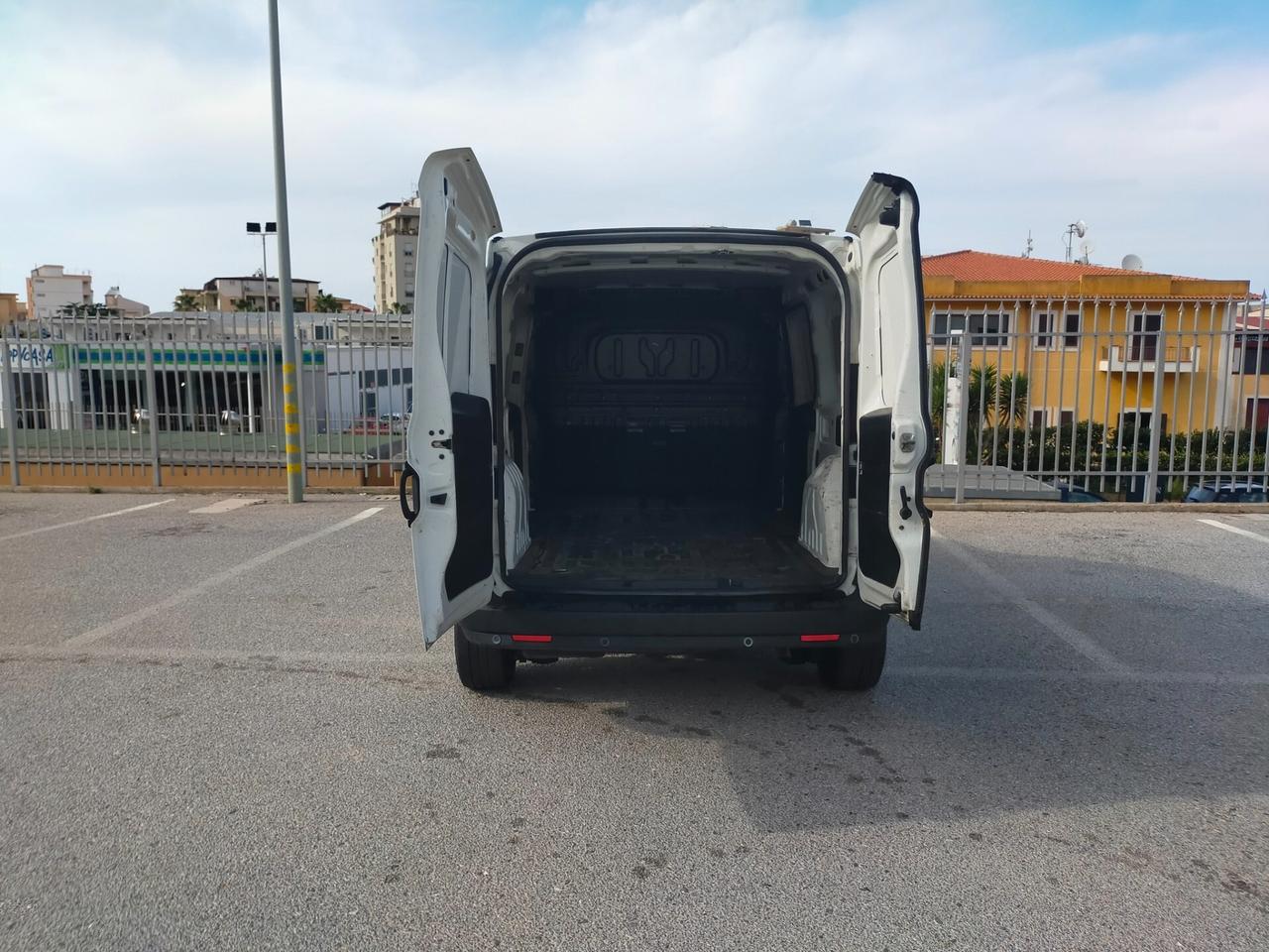 Fiat Doblò Cargo Maxi 1.6 MJT Lounge