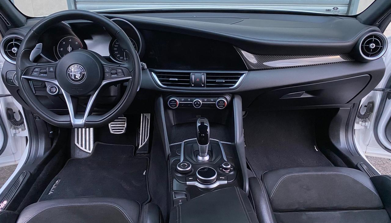 Alfa Romeo Giulia 2.2 210cv AT8 Q4/AWD Veloce Ti