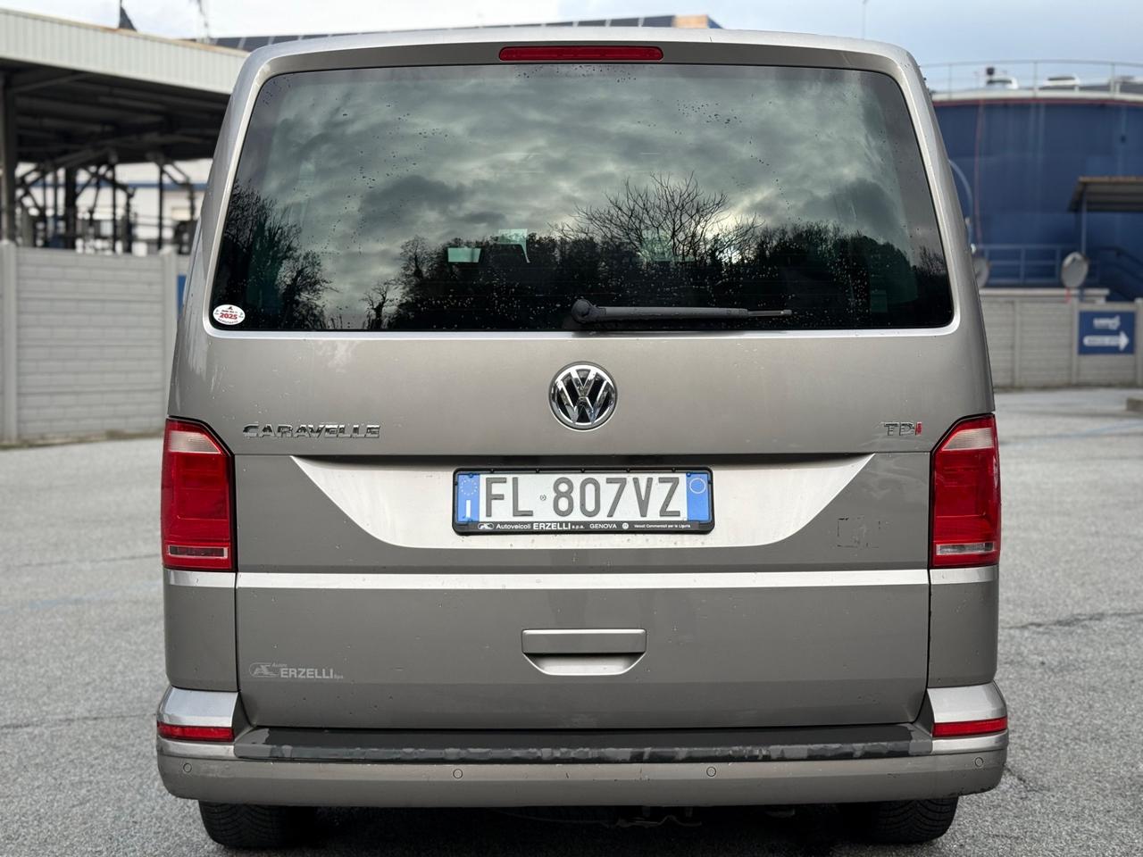 Volkswagen Caravelle 2.0 TDI 150CV DSG PL 9 posti