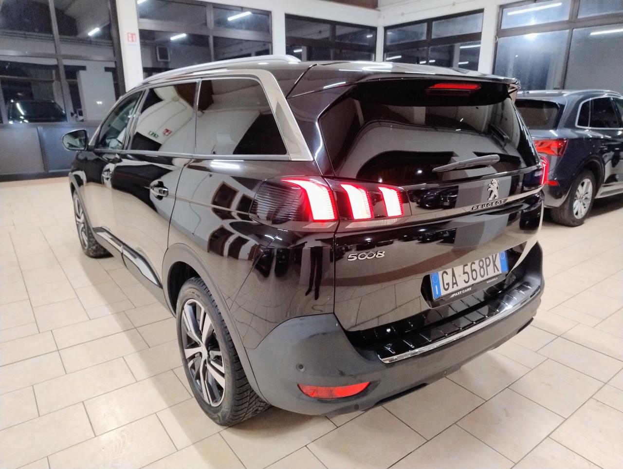 PEUGEOT 5008 HDi 130 Crossway - 2020