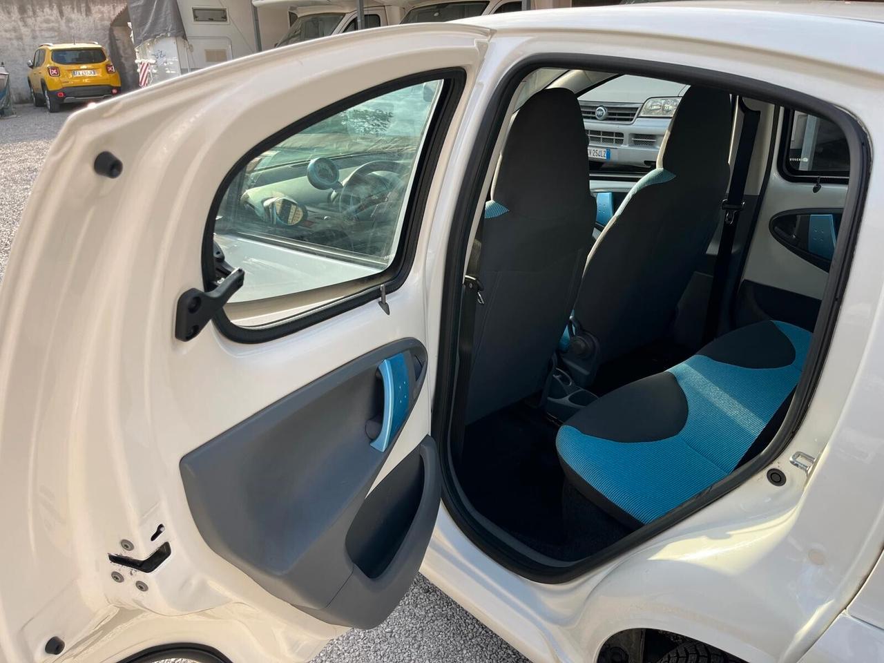Peugeot 107 1.0 68CV Urban Move 12 MESI DI GARANZIA