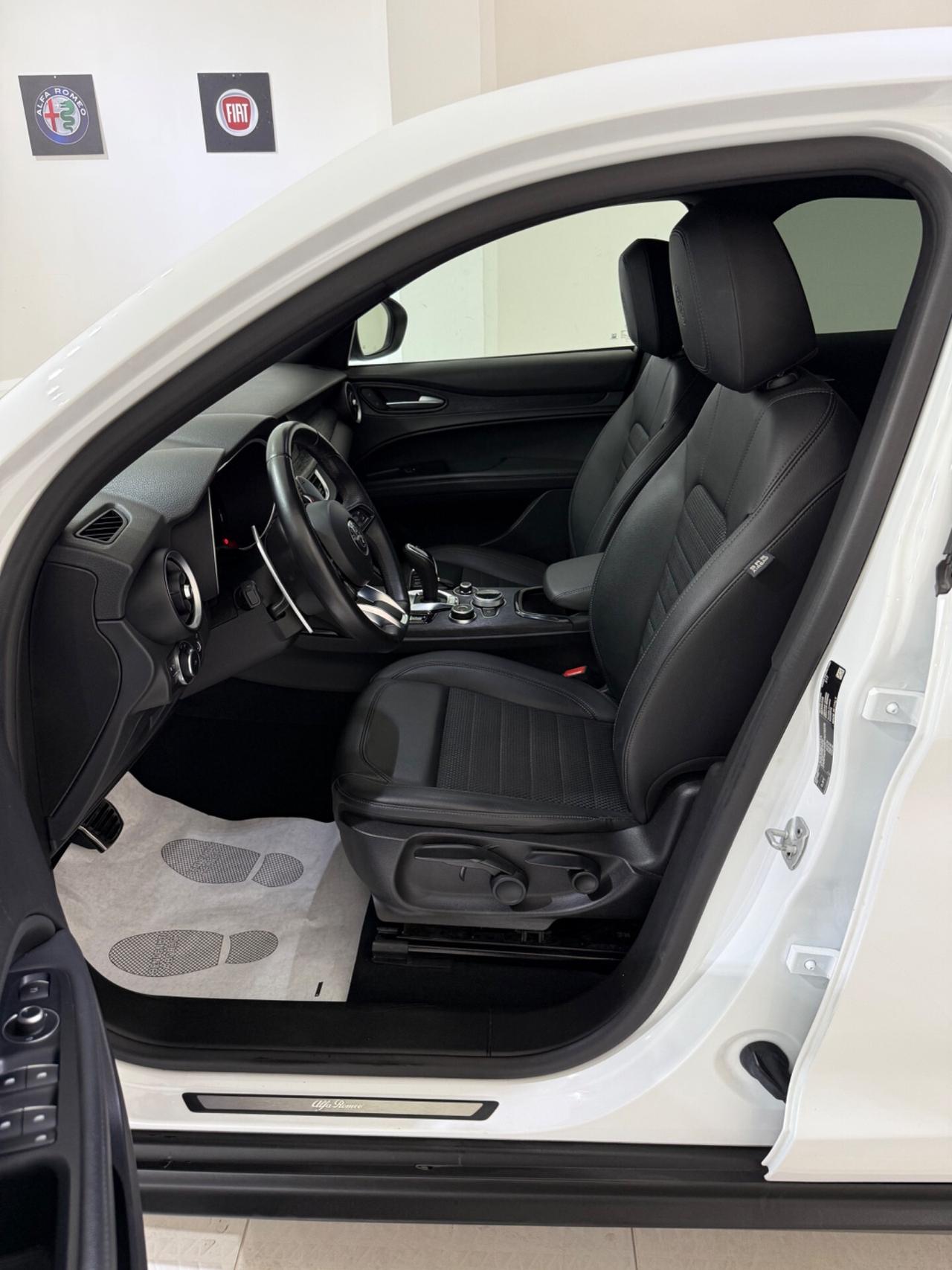 ALFA ROMEO STELVIO Q4 210CV ALLESTIMENTO SPRINT