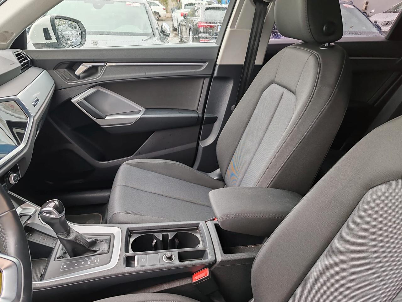 Audi Q3 35 TFSI S tronic E-TRON line edition