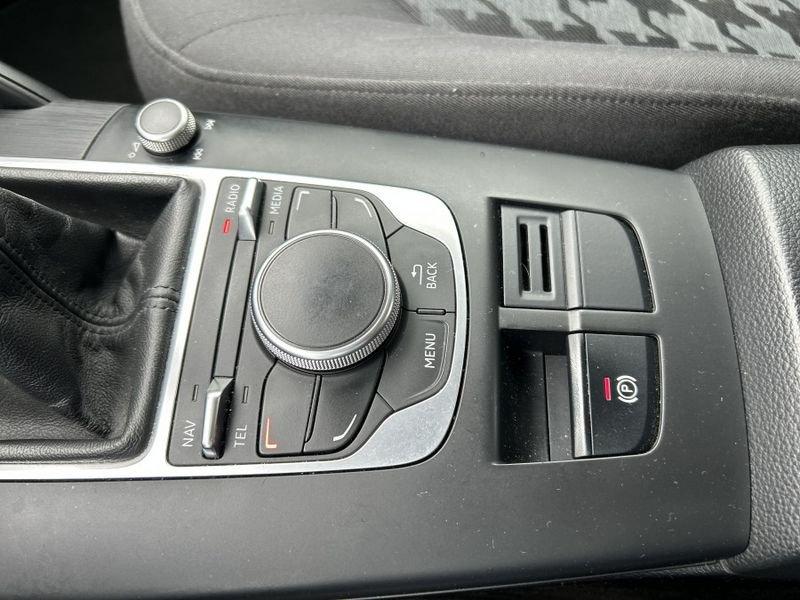Audi A3 SPB 1.6 TDI clean diesel Ambiente