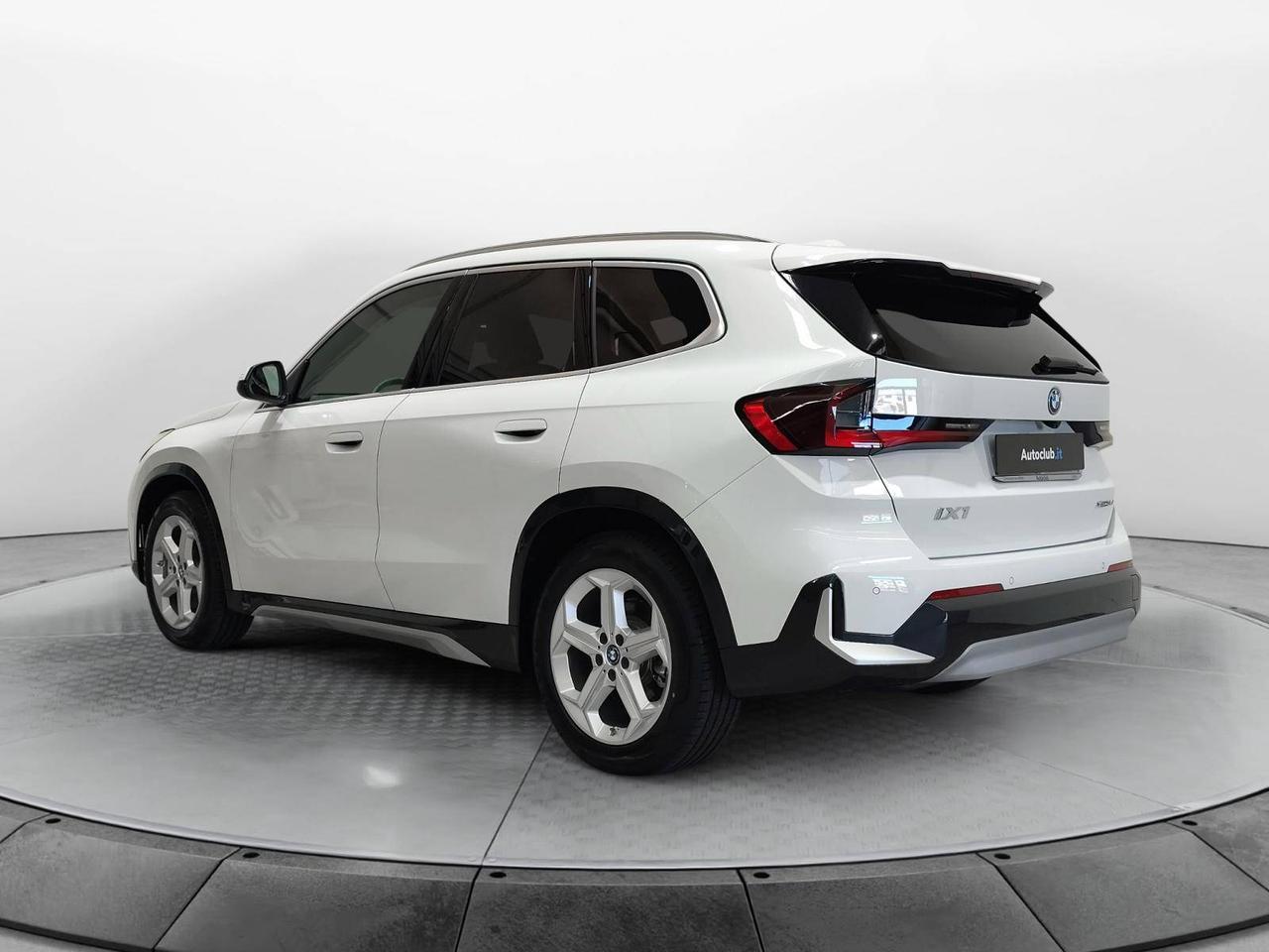 BMW X1 iX1 xDrive30 xLine