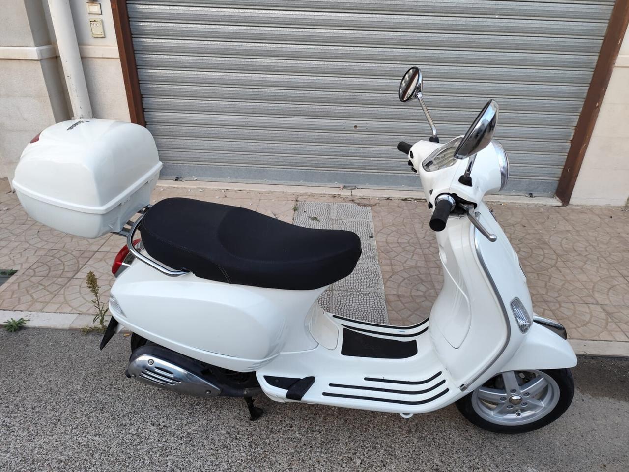Piaggio Vespa 125 LX 2013