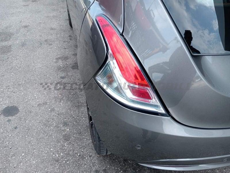 Lancia Ypsilon Ypsilon 1.0 firefly hybrid Platino s&s 70cv