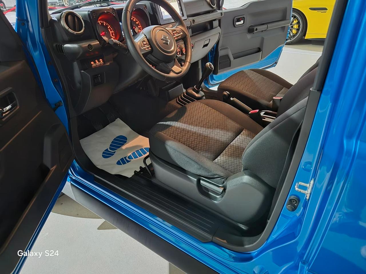 Suzuki Jimny 1.5 ALLGRIP/COMFORT PLUS/NAVI