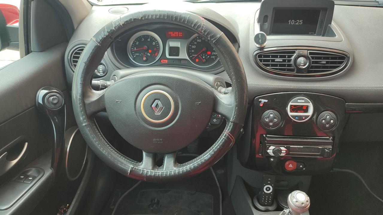 Renault Clio 1.2 16V 5 porte Dynamique