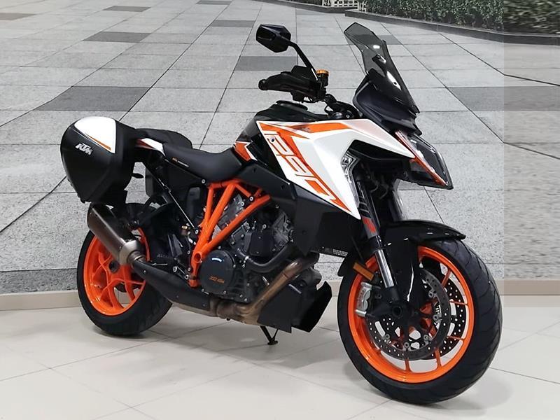 KTM 1290 Super Duke GT