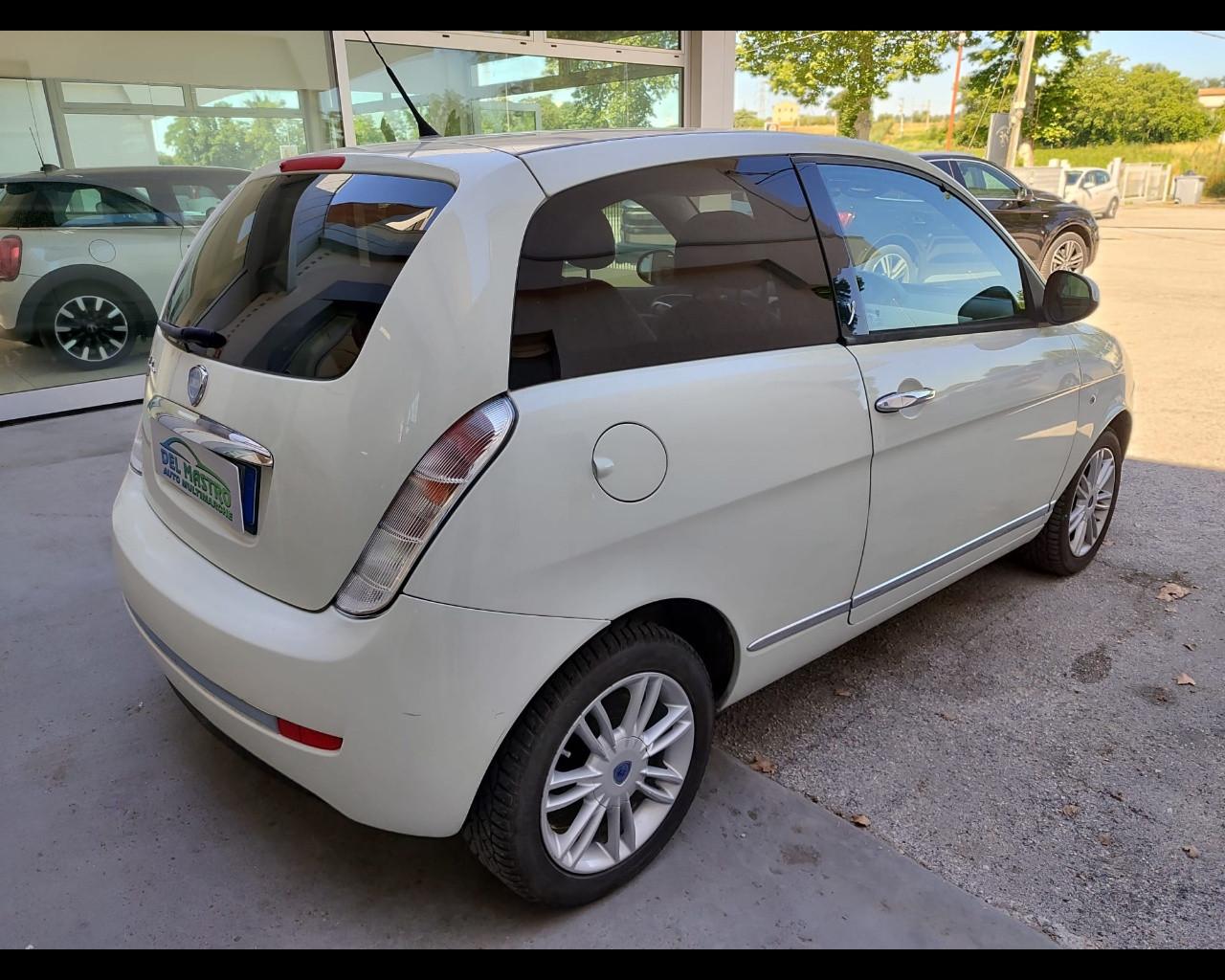 LANCIA Ypsilon 2ª serie - Ypsilon 1.3 MJT 75 CV Platino