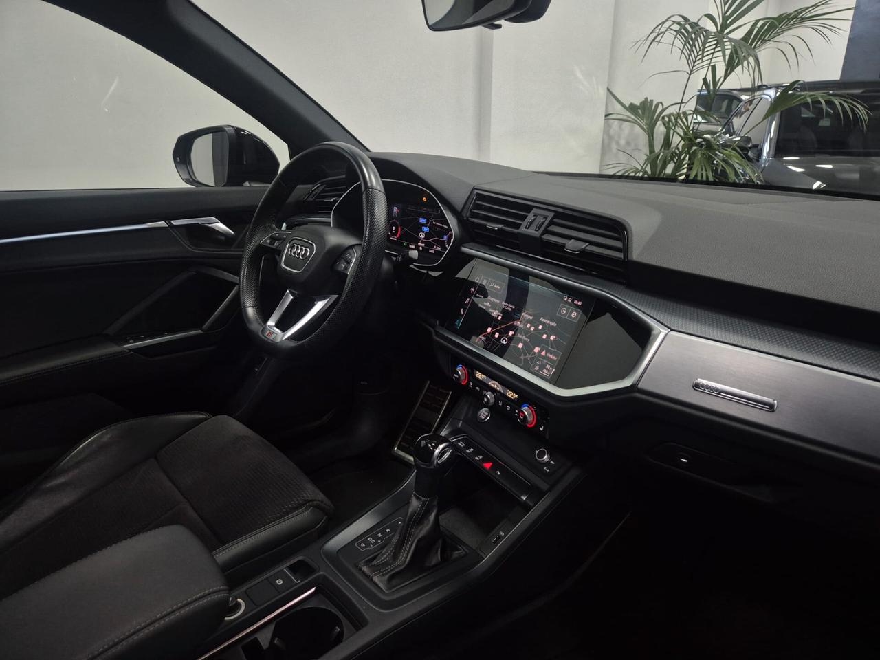 Audi Q3 35 TDI S tronic line edition