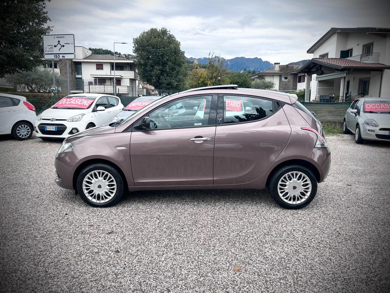 Lancia Ypsilon 1.3 MJT- TETTO APRIBILE-UNIPROPRIETARIO
