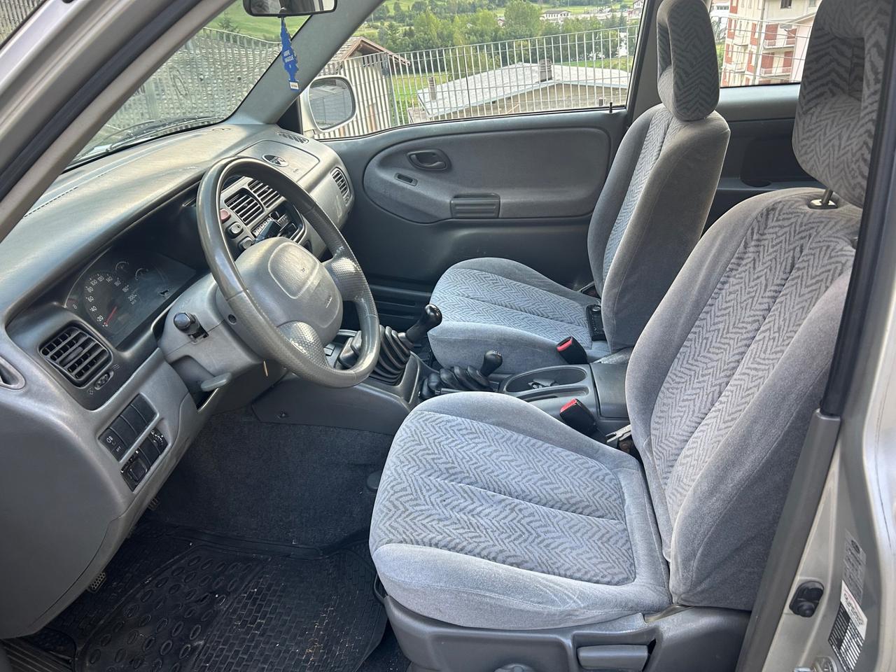Suzuki Grand Vitara 1.6i 16V cat 3 porte