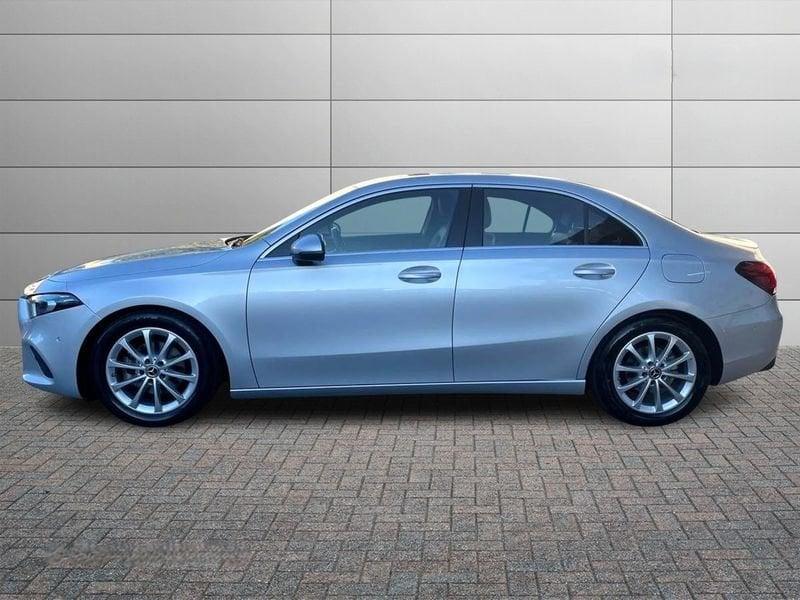 Mercedes-Benz Classe A A 180 d Sport auto