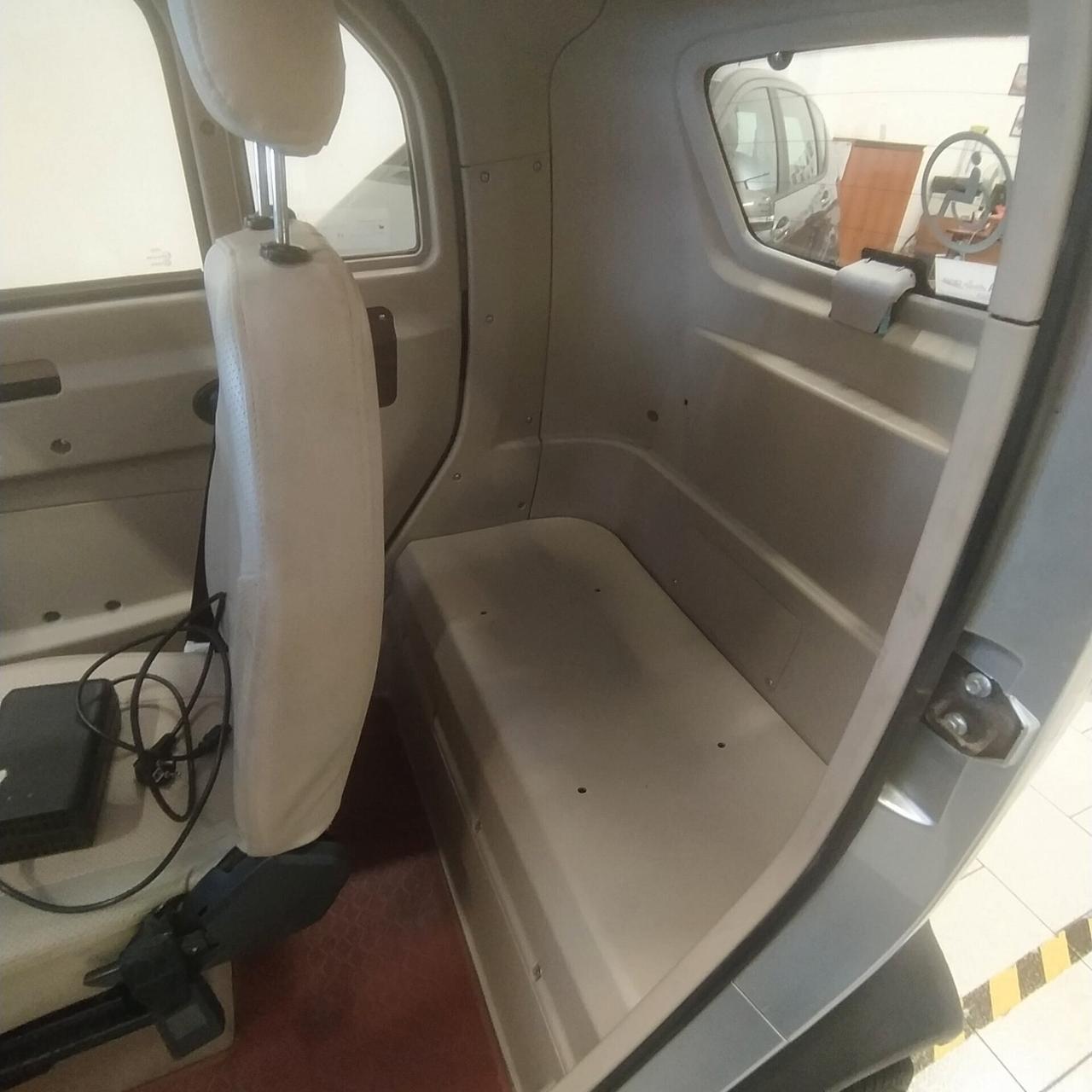 CABINE 1 - CABINATO ELETTRICO SENZA PATENTE