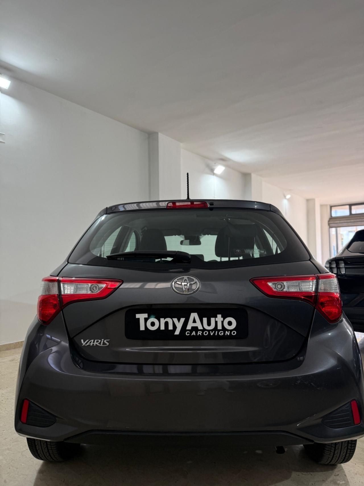 Toyota Yaris 5p 1.0 Lounge CON 17000 KM, NAVI,TELECAMERA,BLUETOOTH ,SCHERMO TOUCH