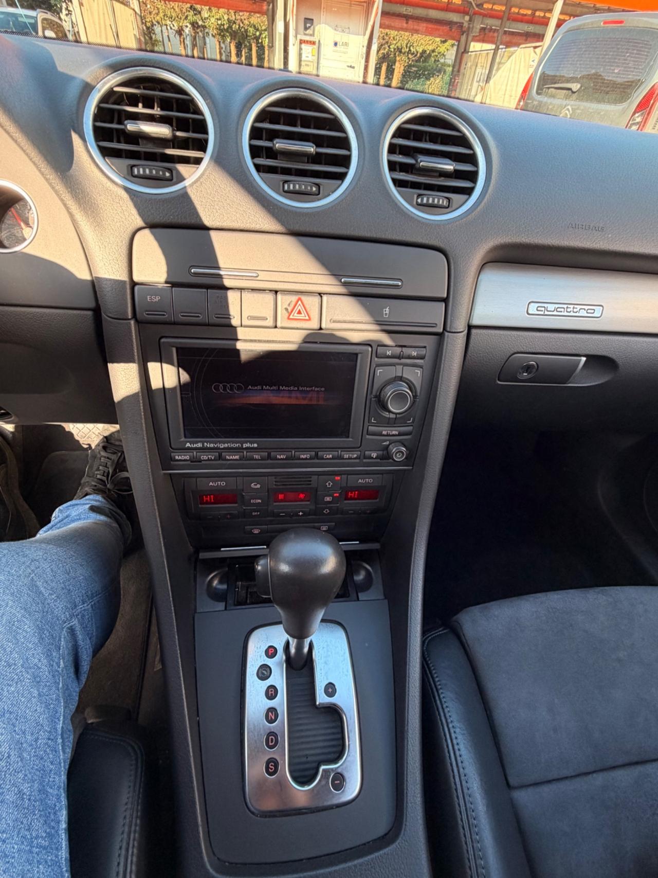 AUDI A4 3.0TDI CABRIO 4x4 km solo 153mila