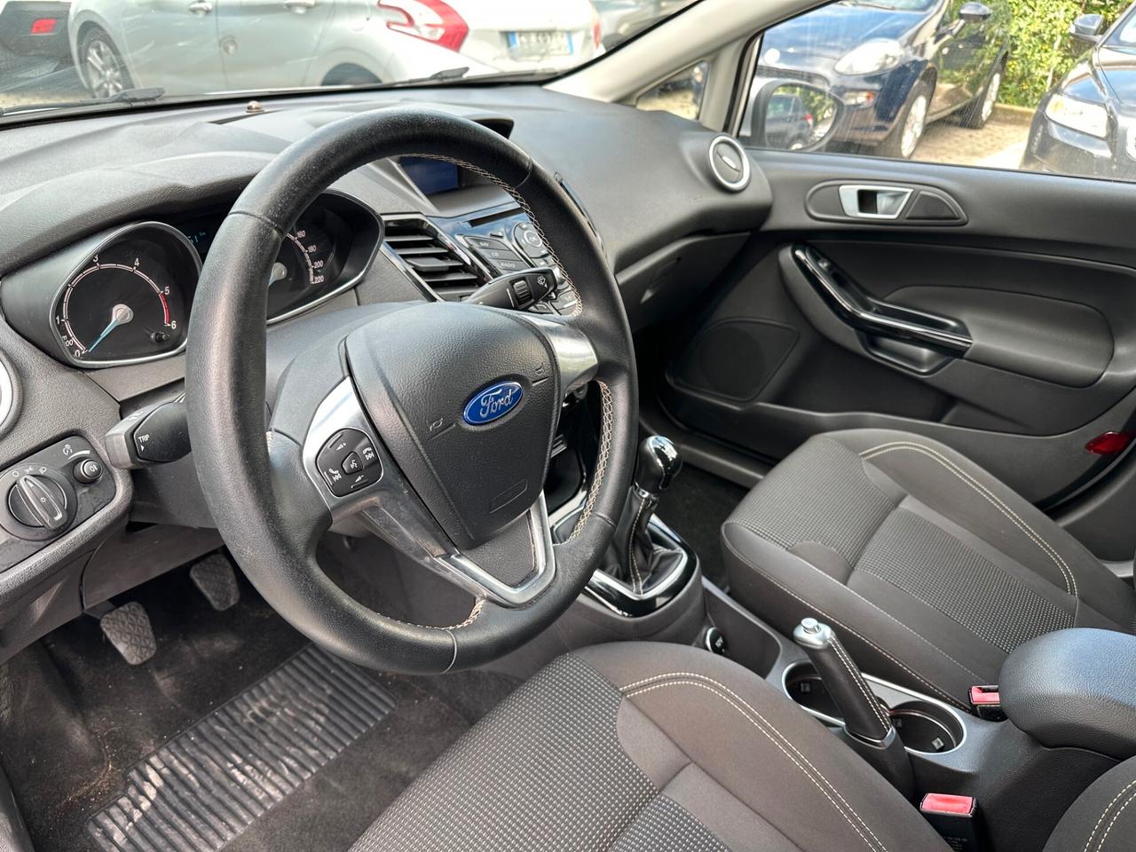 Ford Fiesta 1.5 TDCi 75CV 5 porte Titanium