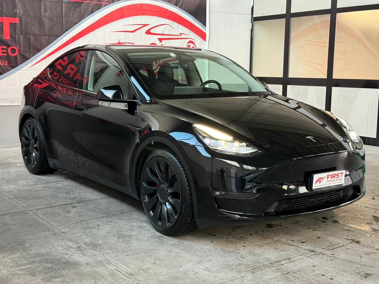 Tesla Model Y Performance AWD