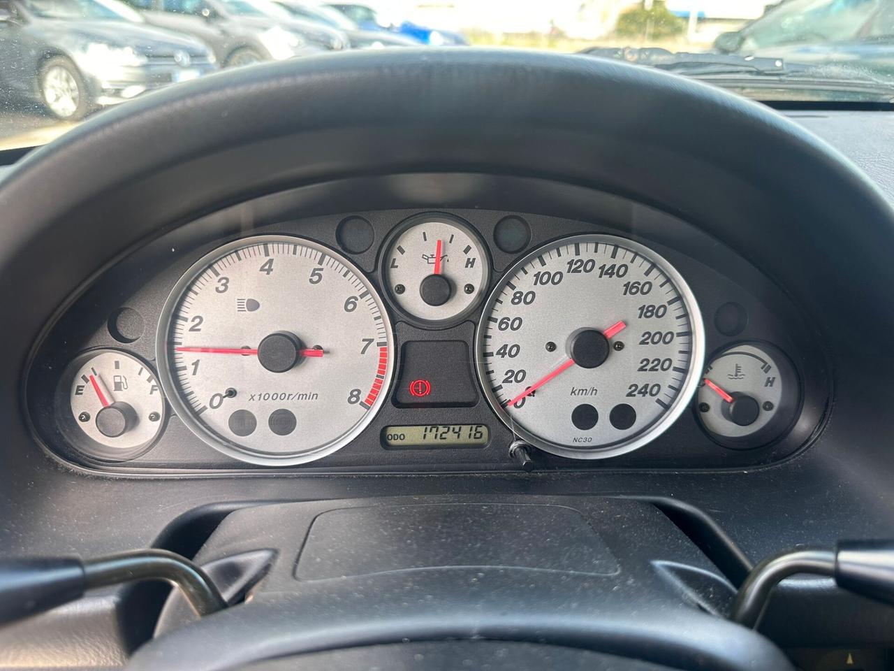 Mazda MX-5 1.6i 16V - PERMUTE