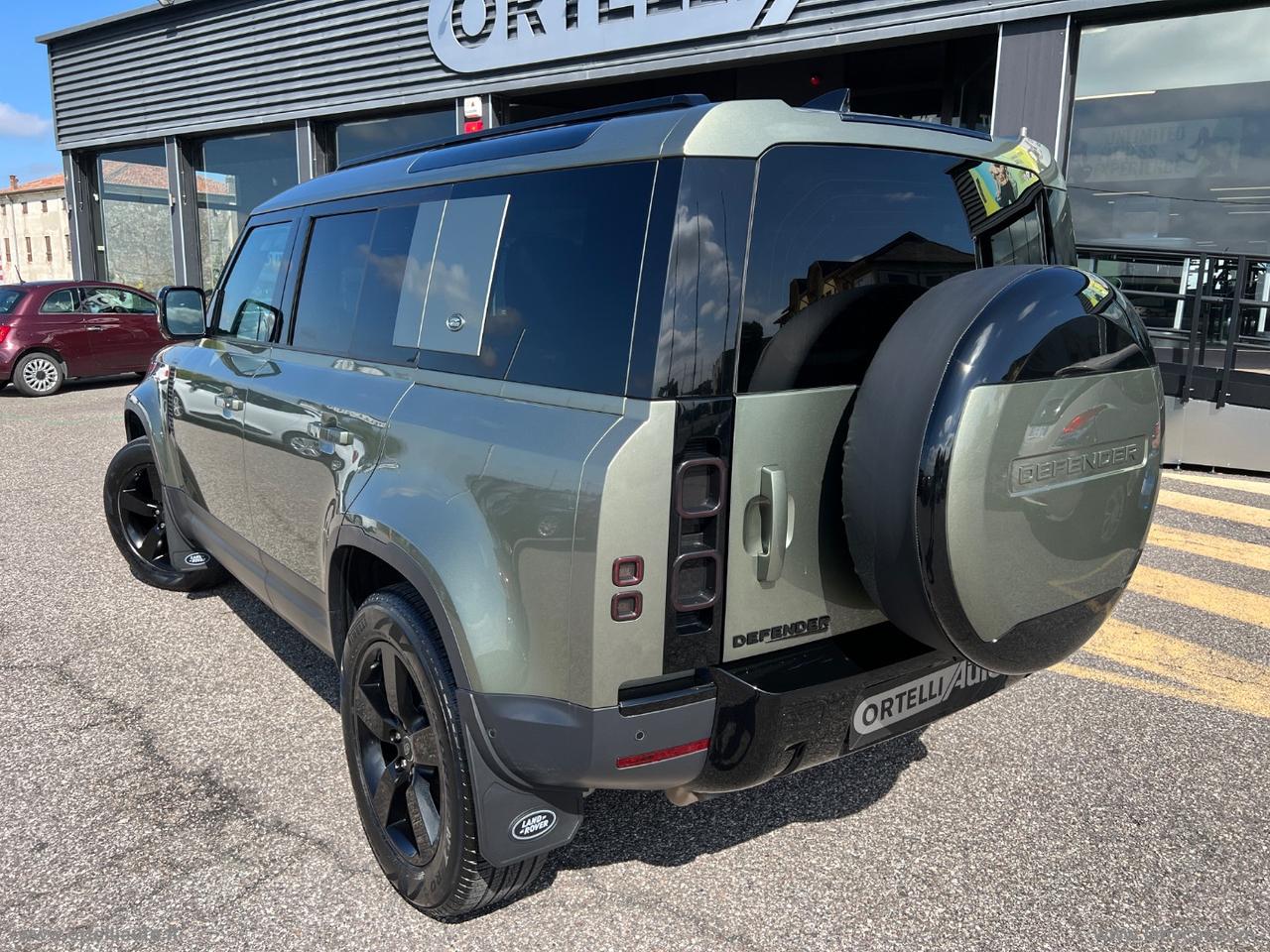 LAND ROVER Defender 110 3.0D I6 250 CV AWD Auto SE