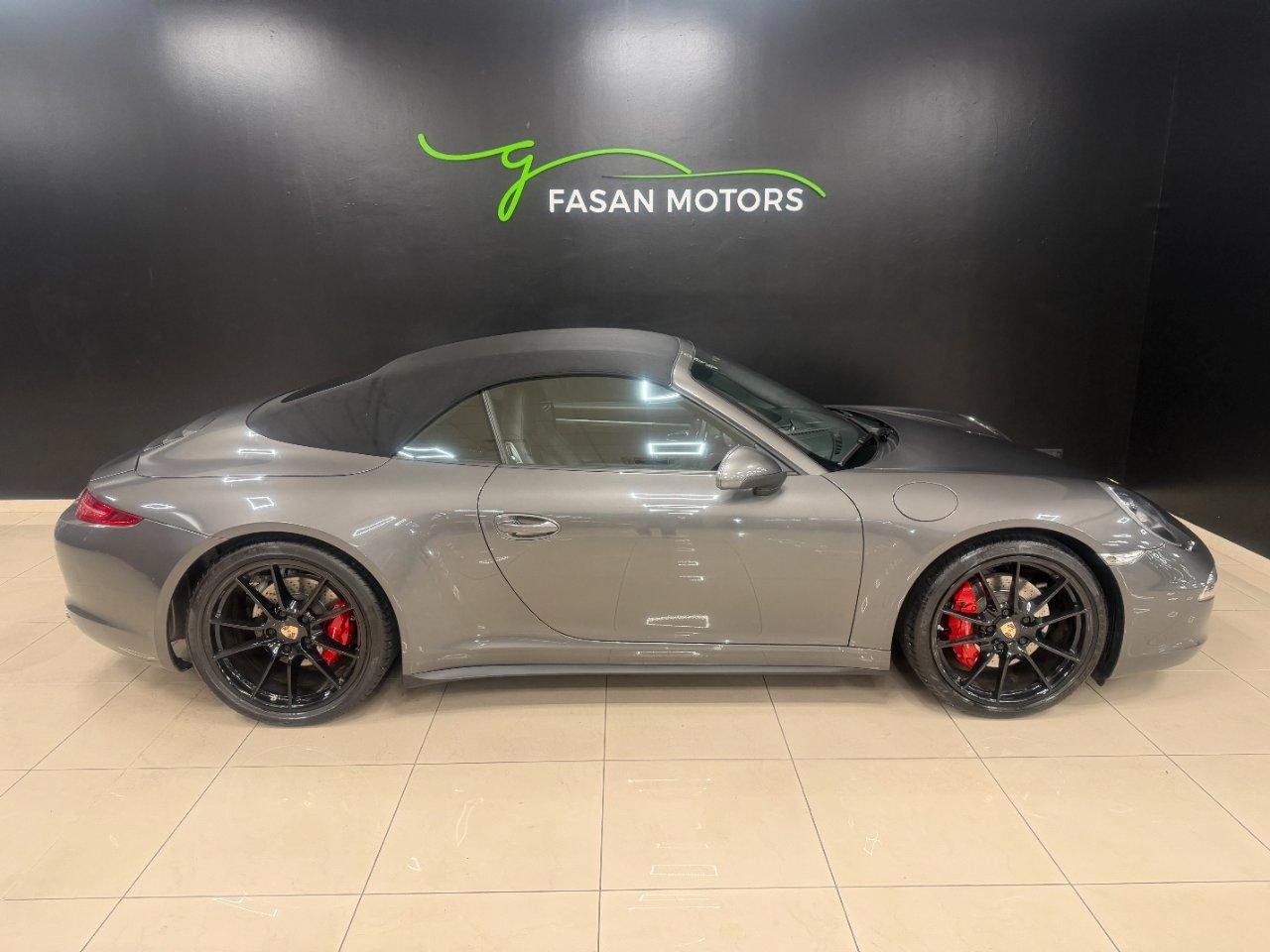 Porsche 911 Cabrio 3.8 Carrera 4S