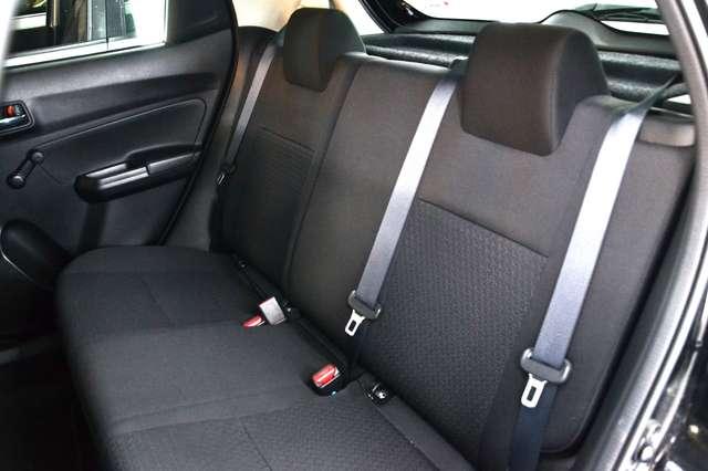 Suzuki Swift Swift VI 2018 1.2 dualjet Cool 2wd
